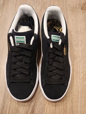 Puma Black Suede Kids Sneakers with White Sole and Gold Logo